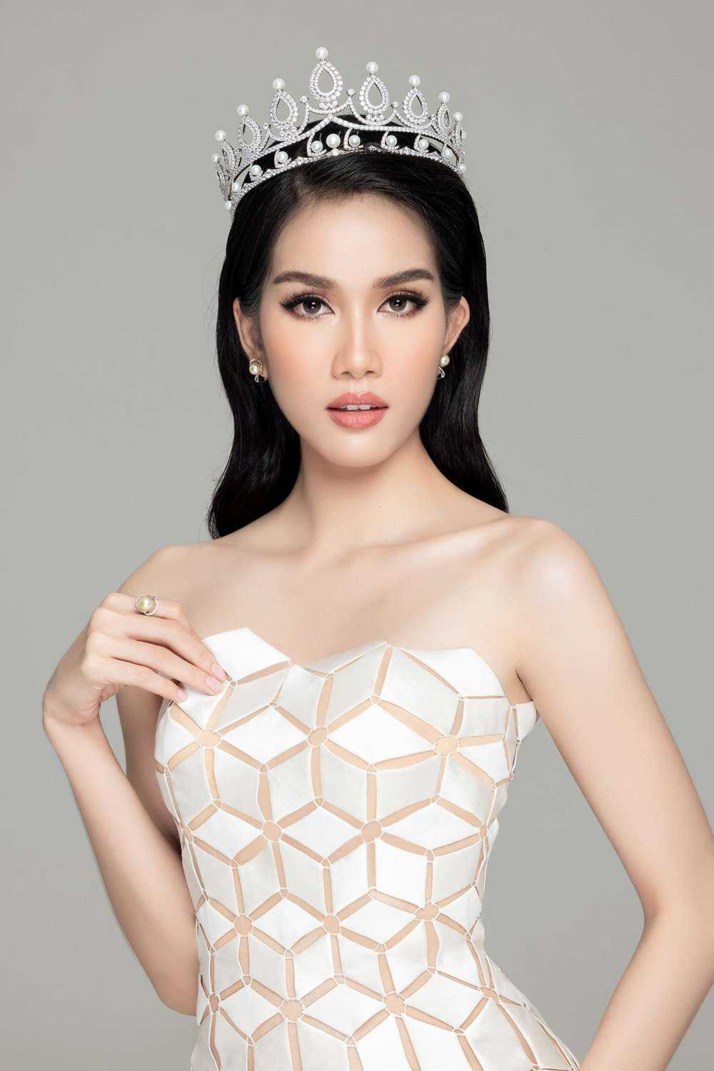 Nhan sắc ngày càng 'thăng hạng' của Top 3 Hoa hậu Việt Nam 2020 sau 1 tháng đăng quang ảnh 8