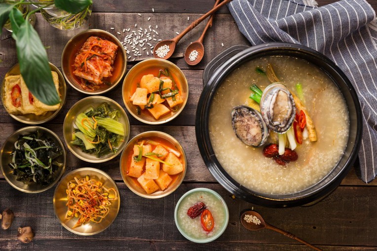 Cháo bào ngư - món ăn giàu dinh dưỡng của người Hàn
