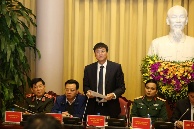 
Thứ trưởng Bộ GD&ĐT Lê Hải An thông tin về Luật Giáo dục đại học sửa đổi, bổ sung.
