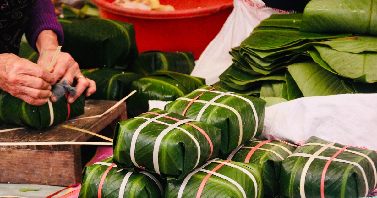 Muốn bánh chưng ngày Tết có màu xanh đẹp mắt? Học ngay 5 mẹo luộc bánh chưng xanh tự nhiên, thơm ngon và an toàn - Bếp nhà chuẩn Âu. Trọn tình bền lâu