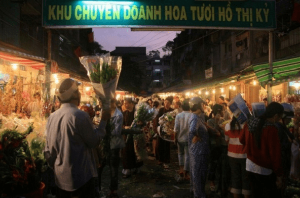 Chợ hoa Hồ Thị Kỷ nổi tiếng ở Sài Gòn