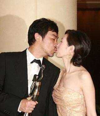 Cô lựa chọn gia đình và đứng đằng sau ủng hộ sự nghiệp cho chồng - nam diễn viên Lưu Thanh Vân.