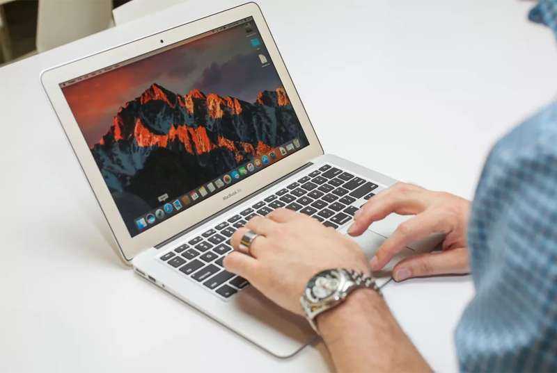Hình mô tả thiết kế Laptop MacBook Air 2017 i5 128GB