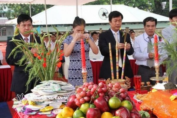 Cúng ngũ phương là gì? Chi tiết bài cúng ngũ phương chính xác nhất