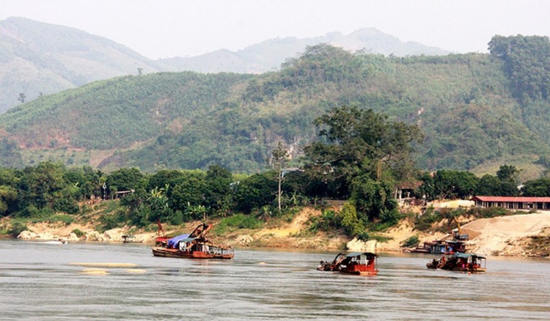 Bài thơ: Chiều đến Bình Ca