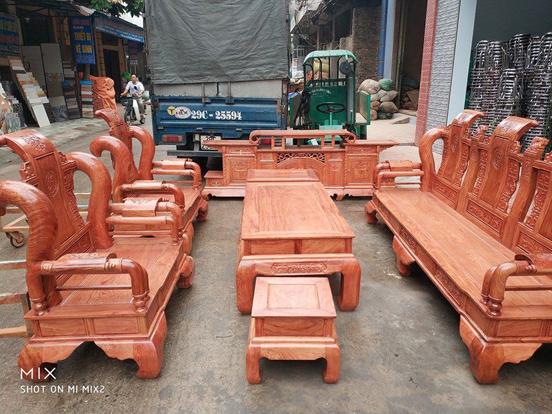Xưởng sản xuất gỗ tự nhiên uy tín