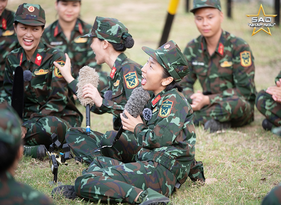 Nhã Phương té ngã vẫn nhắc ông xã Trường Giang phải tự hào về mình - ảnh 1