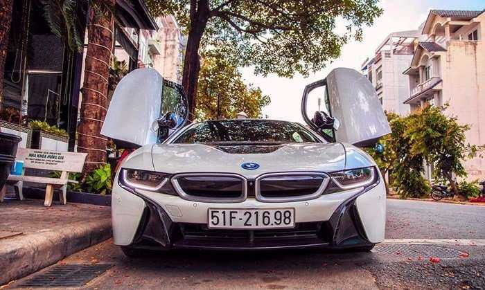 Siêu xe BMW i8 tại Việt Nam có giá bao nhiêu? a2