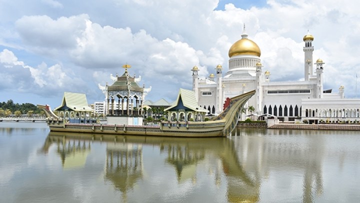 Nhà thờ Hồi giáo brunei-omar ali saifuddien