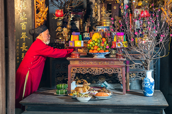 Cách lau dọn bàn thờ ngày 23 Tết đúng chuẩn đúng phong thủy - Ảnh 3.