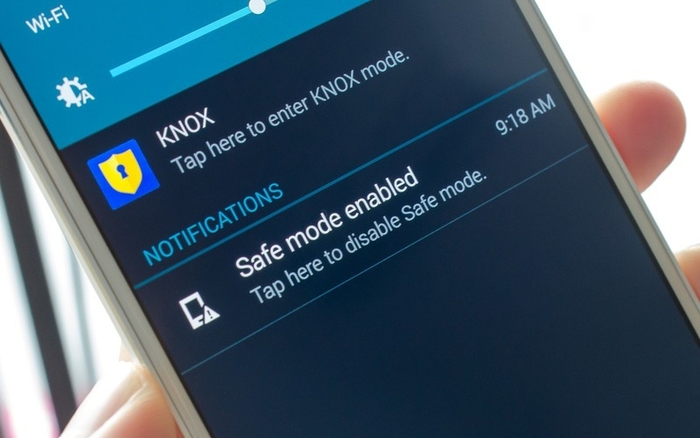 Chế độ an toàn trên Samsung sẽ tự động bật khi có các ứng dụng tải về gây xung đột hệ thống