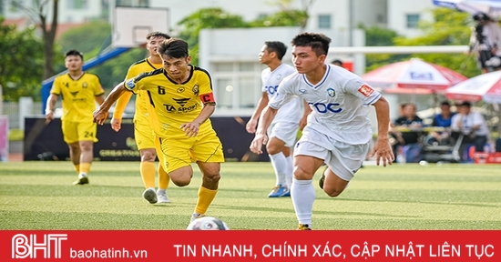 Cầu thủ Hà Tĩnh tạo ấn tượng trên sân phủi HPL S9
