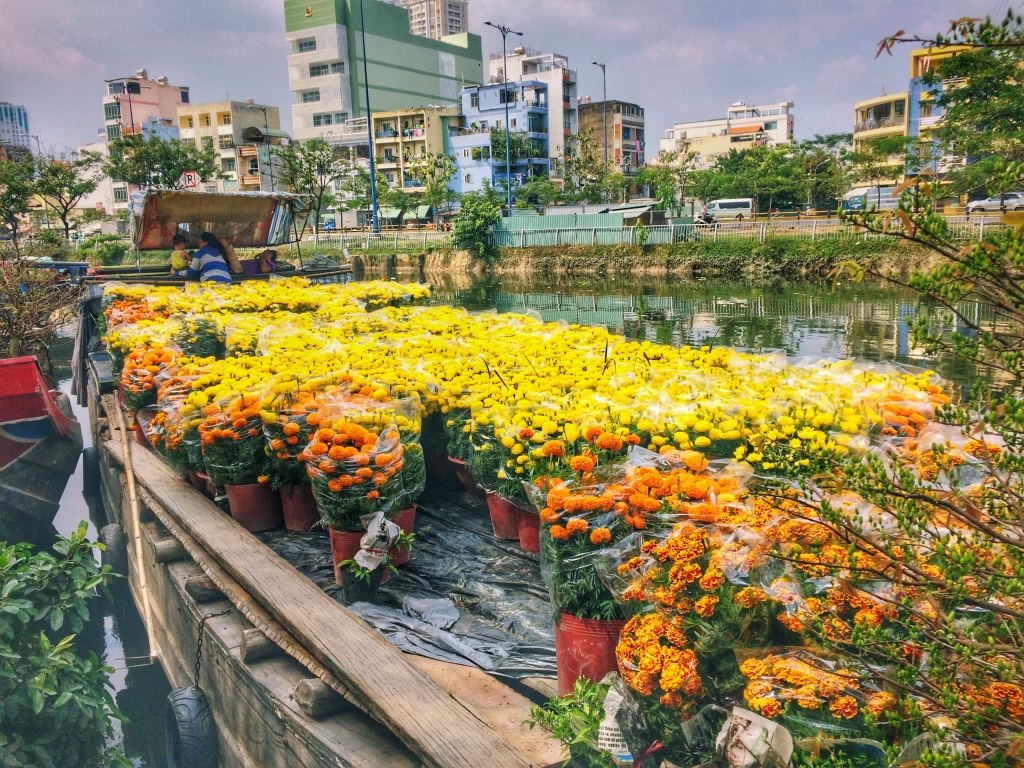 Top những chợ hoa ngày Tết nổi tiếng ở Sài Gòn nhộn nhịp và độc đáo - Ảnh 1.
