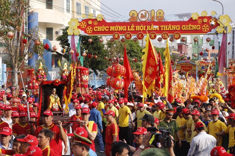 Những lưu ý khi cúng chùa bà Thiên Hậu Bình Dương