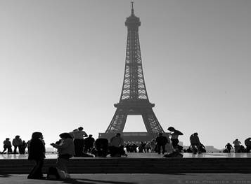 Eiffel_Tower_from_Trocadero