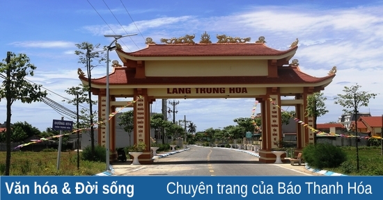 Cổng làng thời kiểu mẫu