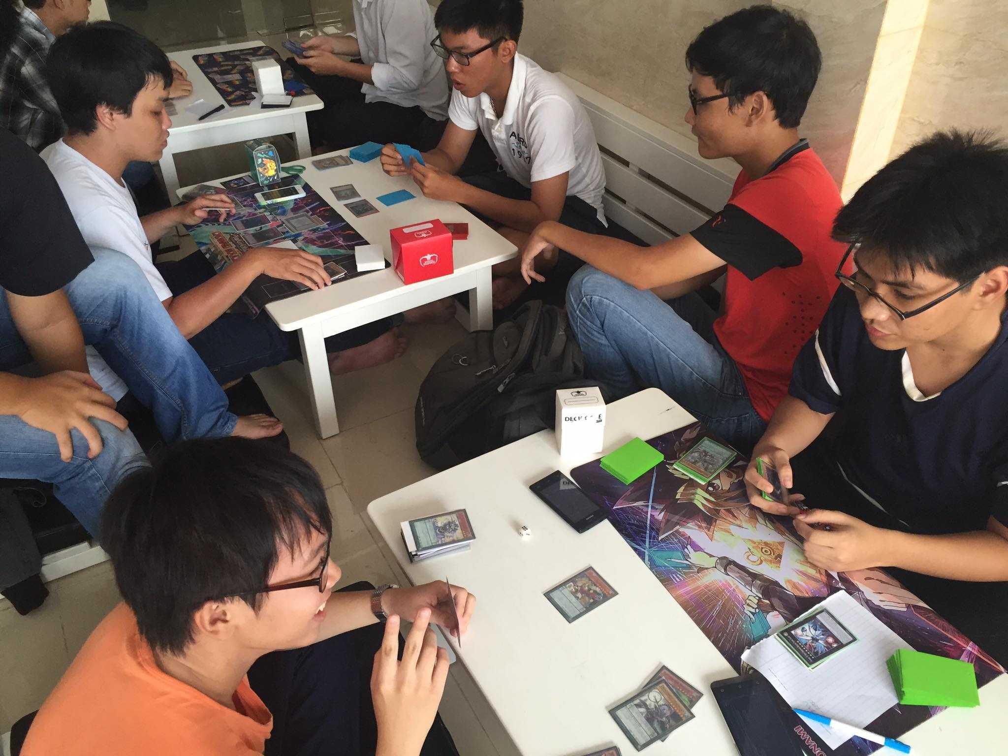 
Giải đấu Yugioh ngoài đời thực rất hot trong cộng đồng game thủ.
