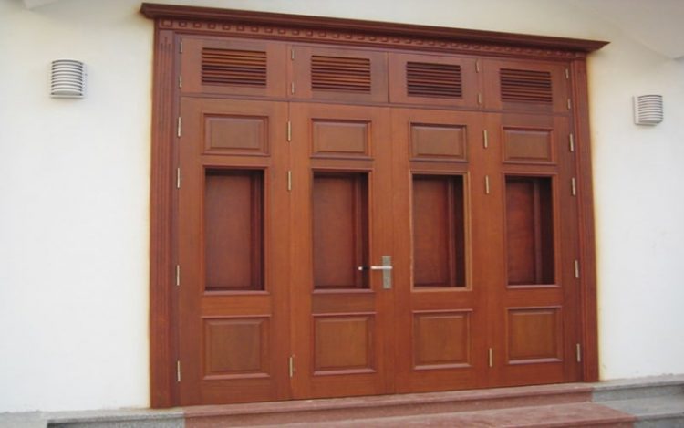 cửa 4 cánh từ gỗ lim đẹp