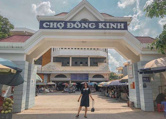 Chợ Đông Kinh Lạng Sơn (Nguồn: Du Lịch Việt Nam)