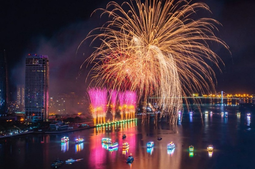 pháo hoa lộng lẫy tại Đà thành