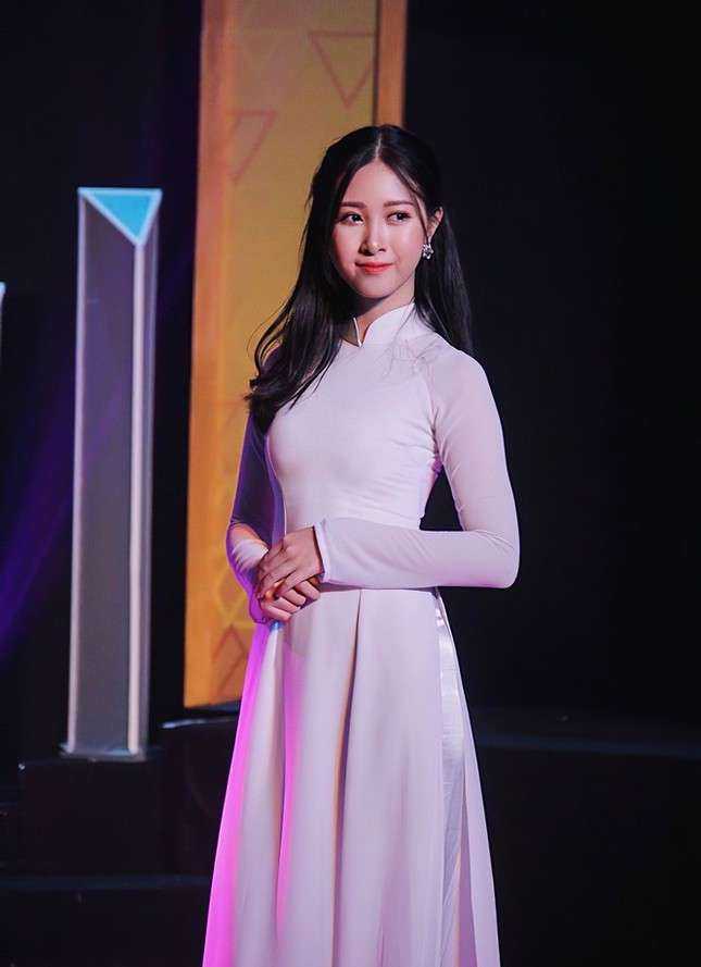 Hai người đẹp Đà Nẵng lọt Top 60 thí sinh vào Bán kết Hoa hậu Việt Nam 2020 ảnh 2