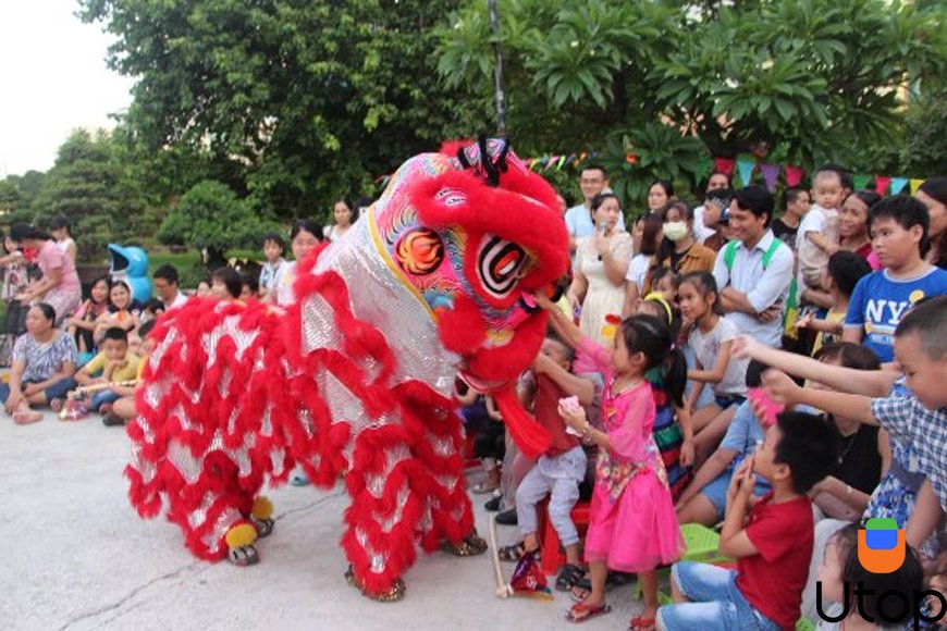 Hình ảnh con lân , múa lân trong ngày Tết Trung thu mang ý nghĩa gì ?