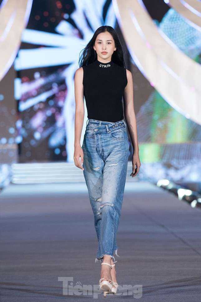 Công bố Top 5 Người đẹp Thời trang của Hoa hậu Việt Nam 2020 ảnh 3