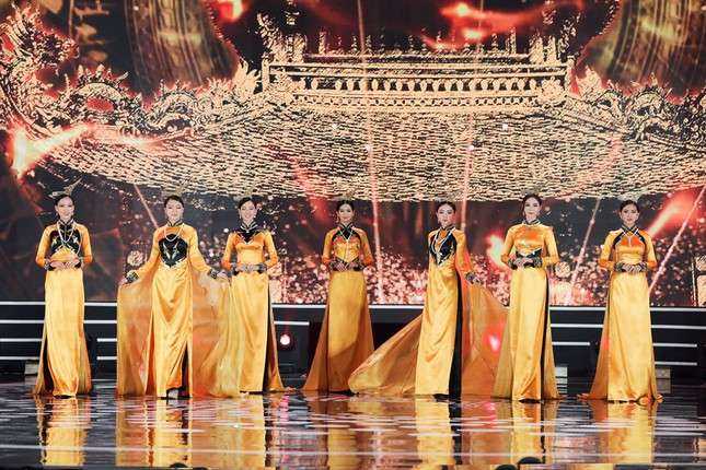 Toàn cảnh đêm Chung kết Hoa hậu Việt Nam 2020 qua những hình ảnh ấn tượng ảnh 6