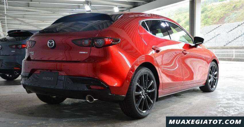 hong xe hatchback mazda 3 2020 ra mat malaysia Xetot com 2 Đánh giá xe Mazda 3 2021 kèm giá bán khuyến mãi #1