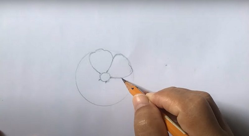 Cách vẽ tranh hoa đào bước 5