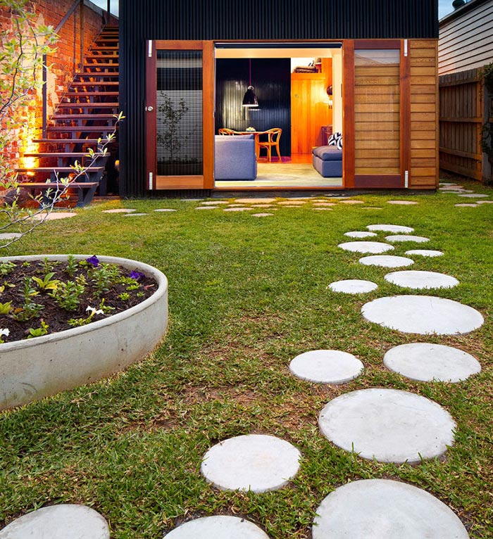 Thiết kế lối đi sân vườn đơn giản mà đẹp cho nhà bạn