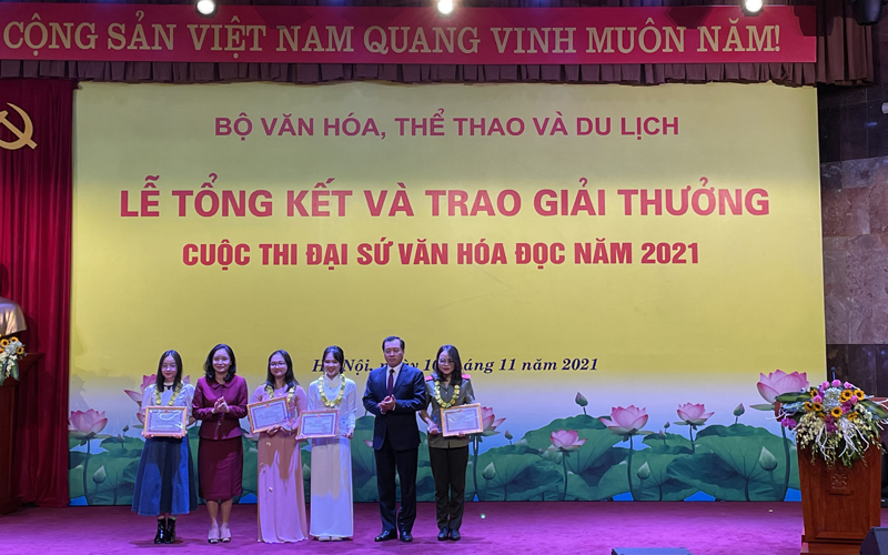 Trao giải cuộc thi Đại sứ văn hóa đọc năm 2021