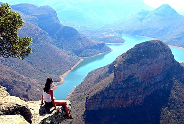 Ngắm hẻm núi lớn thứ 3 thế giới tại Khu Bảo tồn thiên nhiên Blyde River Canyon