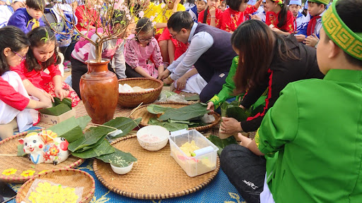 Tục gói bánh chưng ngày Tết: Nét văn hóa truyền thống của dân tộc Việt Nam
