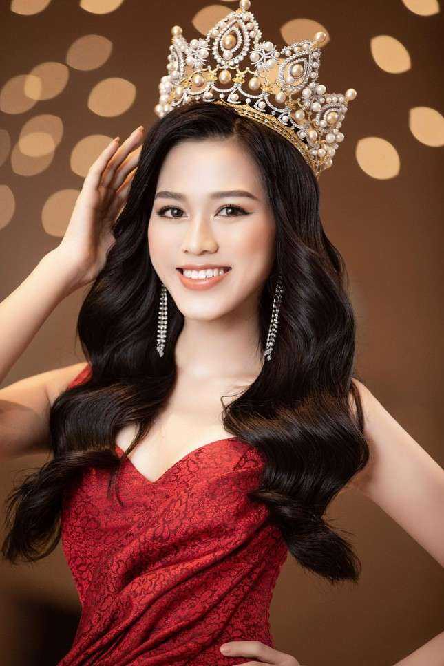 Phản ứng của Hoa hậu Đỗ Thị Hà khi bị gọi là ‘Hoa hậu 0 đồng’ ảnh 6