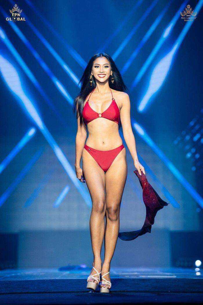 Thí sinh Hoa hậu Hoàn vũ Thái Lan 2021 lộ mỡ thừa khi diễn bikini 11
