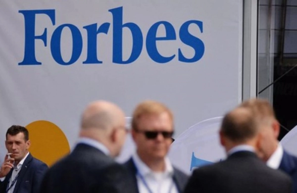 Xếp hạng tỷ phú của Forbes: Bernard Arnault thêm 40 tỷ USD, Jeff Bezos mất 13,1 tỷ USD