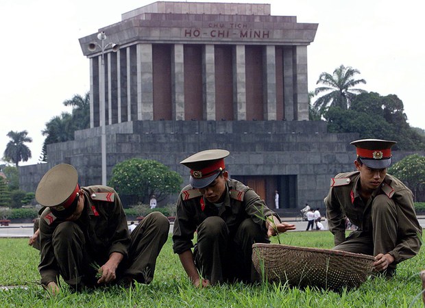 Ướp xác ông Hồ Chí Minh: ngoại giao và công nghệ!