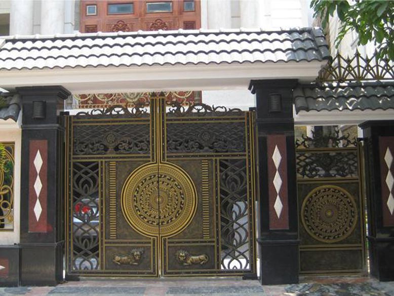 Mẫu cổng nhà đẹp bằng nhôm đúc