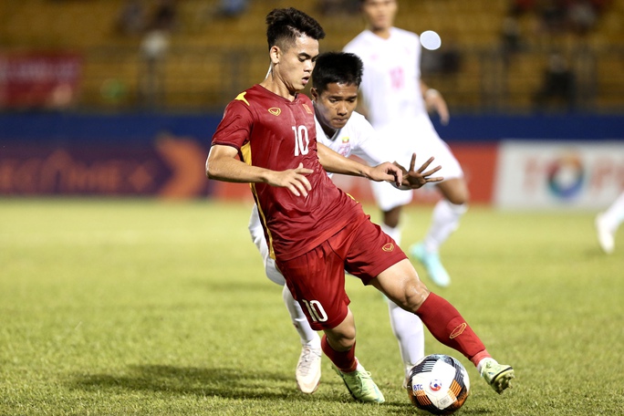 U19 Việt Nam thắng dễ Myanmar, vươn lên đầu bảng Giải U19 Quốc tế 2022 - Ảnh 1.