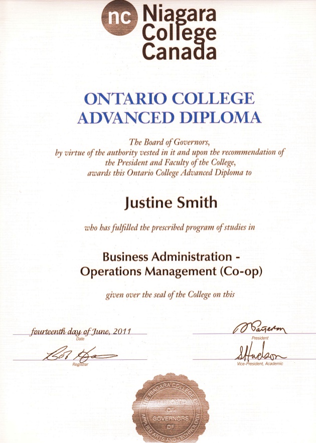 Mẫu bằng Advanced Diploma Quản trị Kinh doanh - Quản lý Điều hành do tỉnh Ontario công nhận
