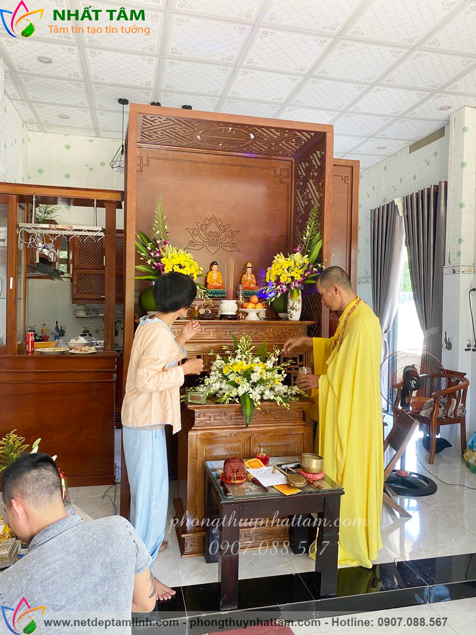 Văn khấn thay bàn thờ gia tiên mới, 3 lưu ý đặc biệt - Phong Thủy Nhất Tâm