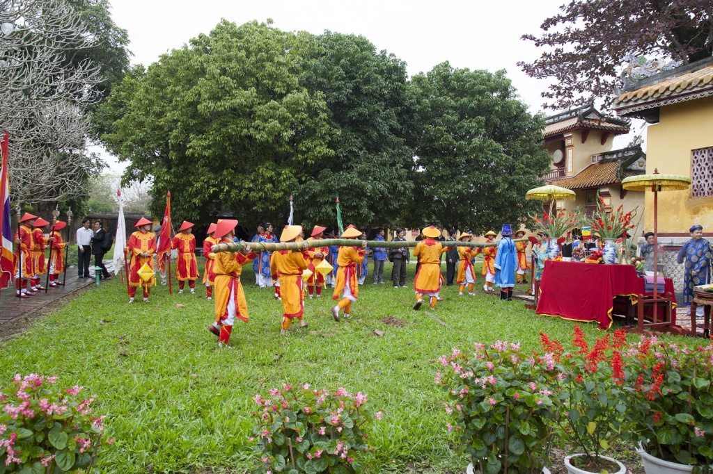 Văn khấn lễ hạ nêu ngày tết