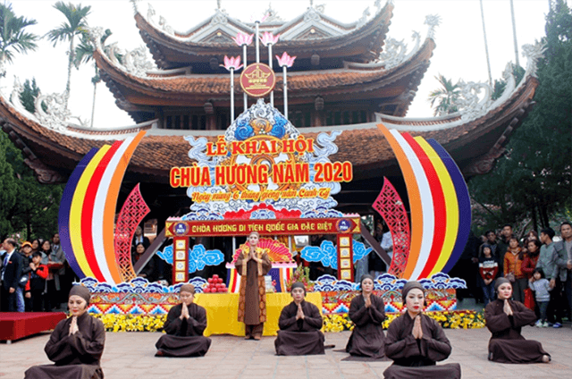 Lễ hội chùa Hương