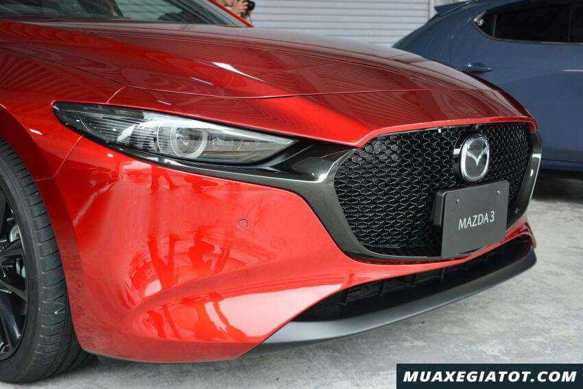 luoi tan nhiet mazda 3 2020 ra mat malaysia Xetot com 7 Đánh giá xe Mazda 3 2021 kèm giá bán khuyến mãi #1