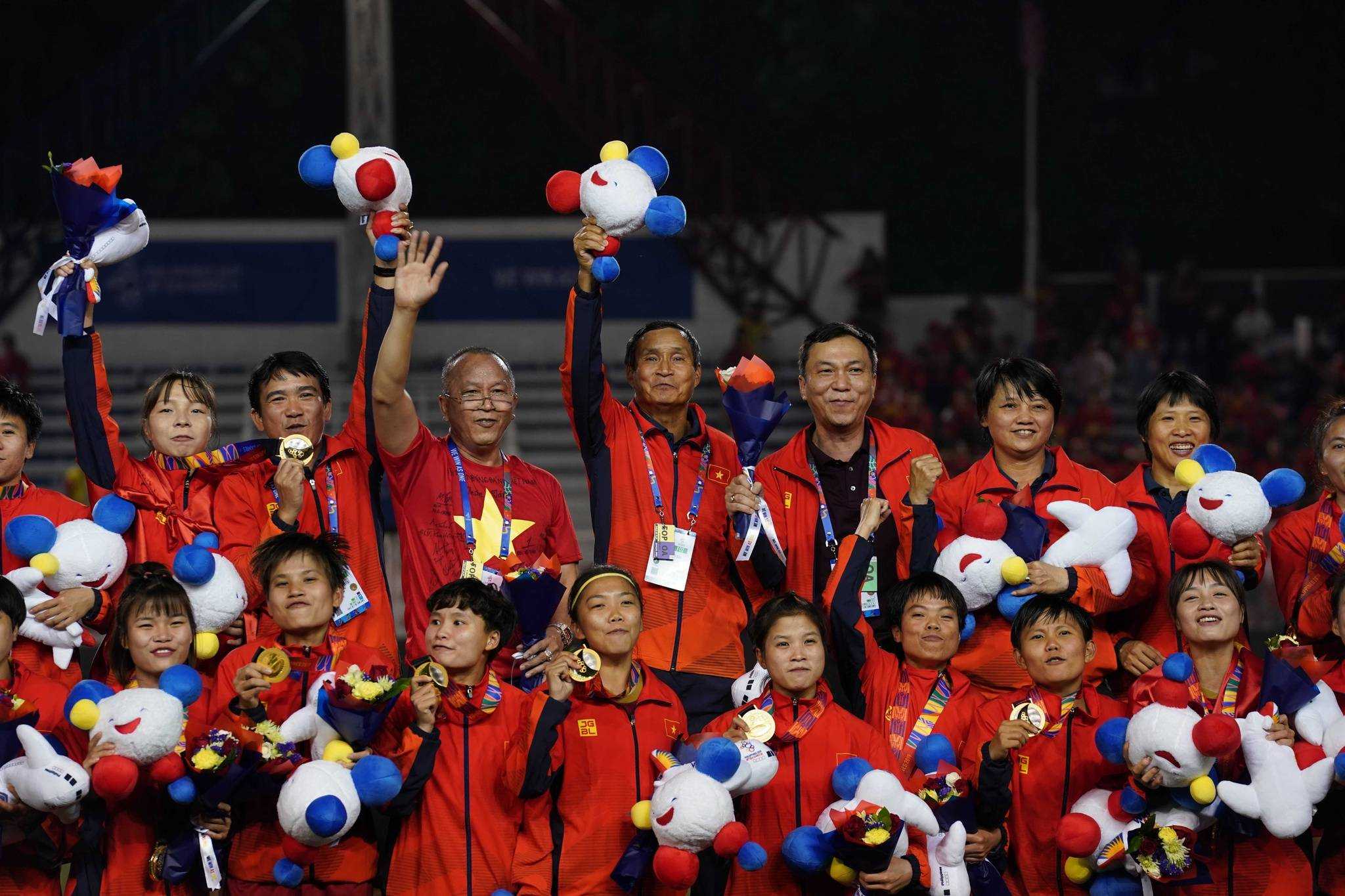 Tài sắc vẹn toàn của 20 cô gái vàng vô địch bóng đá nữ SEA Games 30 - ảnh 2