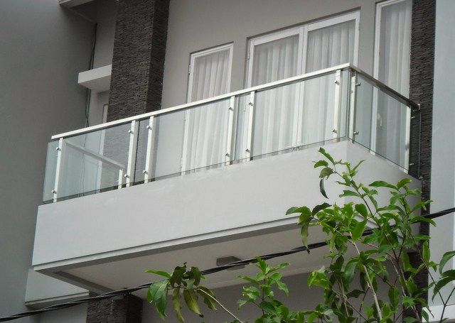 mẫu lan can inox nhà biệt thự 21