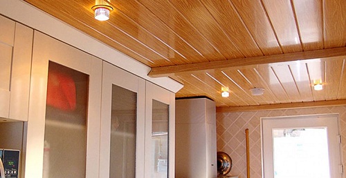 Trần tôn vân gỗ – Vẻ đẹp thời đại cho ngôi nhà của bạn