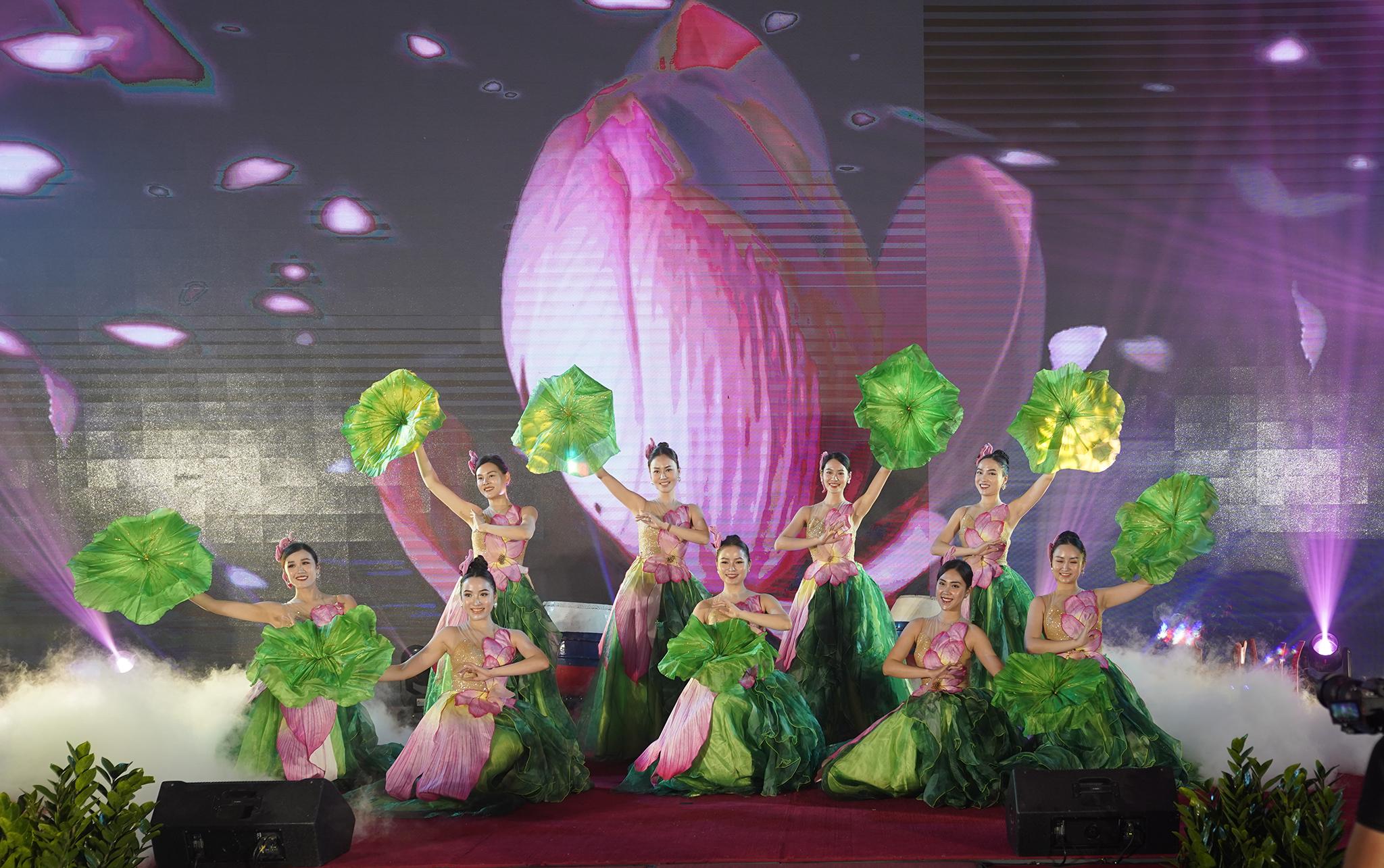 Hà Nội: Rực rỡ sắc màu chương trình “Giao lưu văn hóa Việt - Hàn”