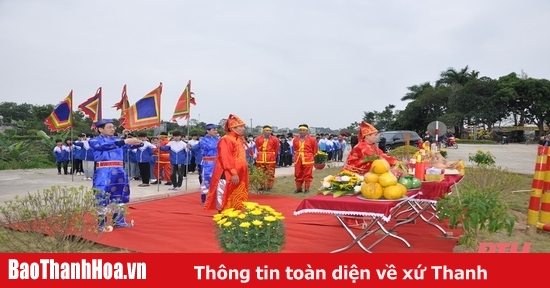 Nét đẹp “Lễ dựng cây nêu ngày Tết” tại di sản Thành Nhà Hồ